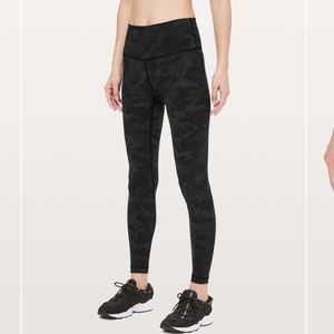 Lululemon Wunder Under Hi-Rise *Full-On Luxtreme 28"
Incognito Camo Multi Grey